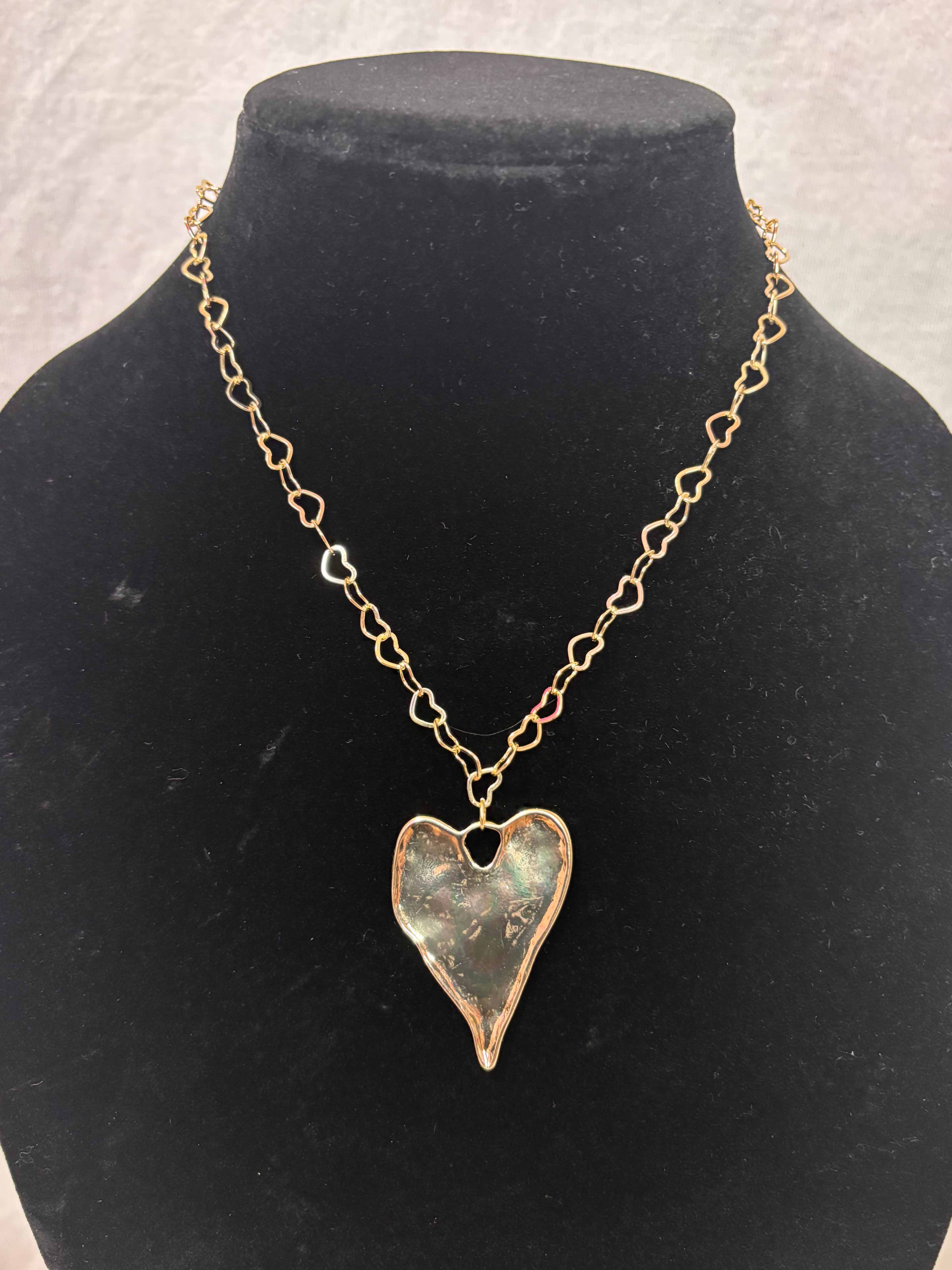 The Amarillo Heart Necklace