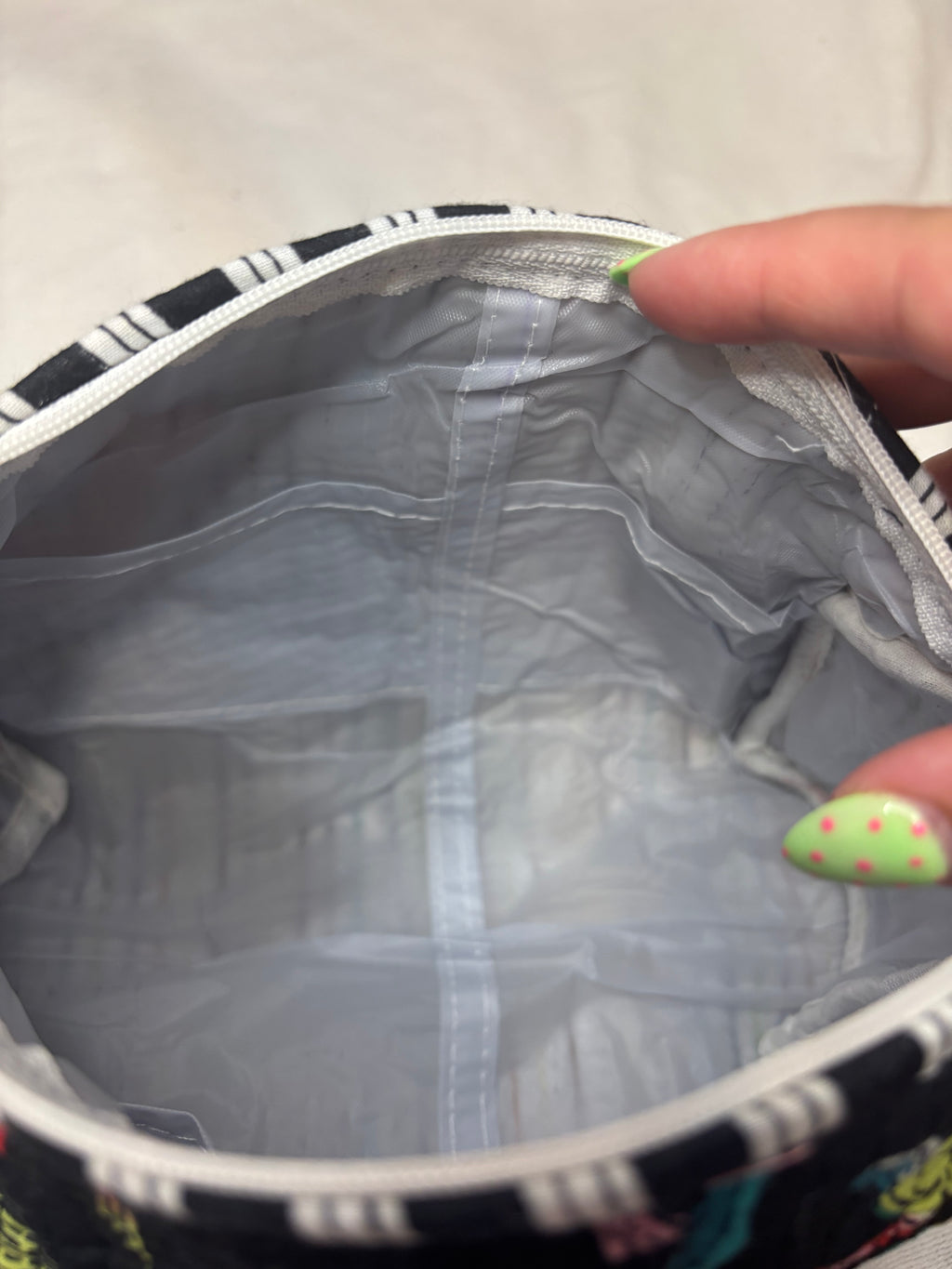 Medium Quilted Toiletry Bag