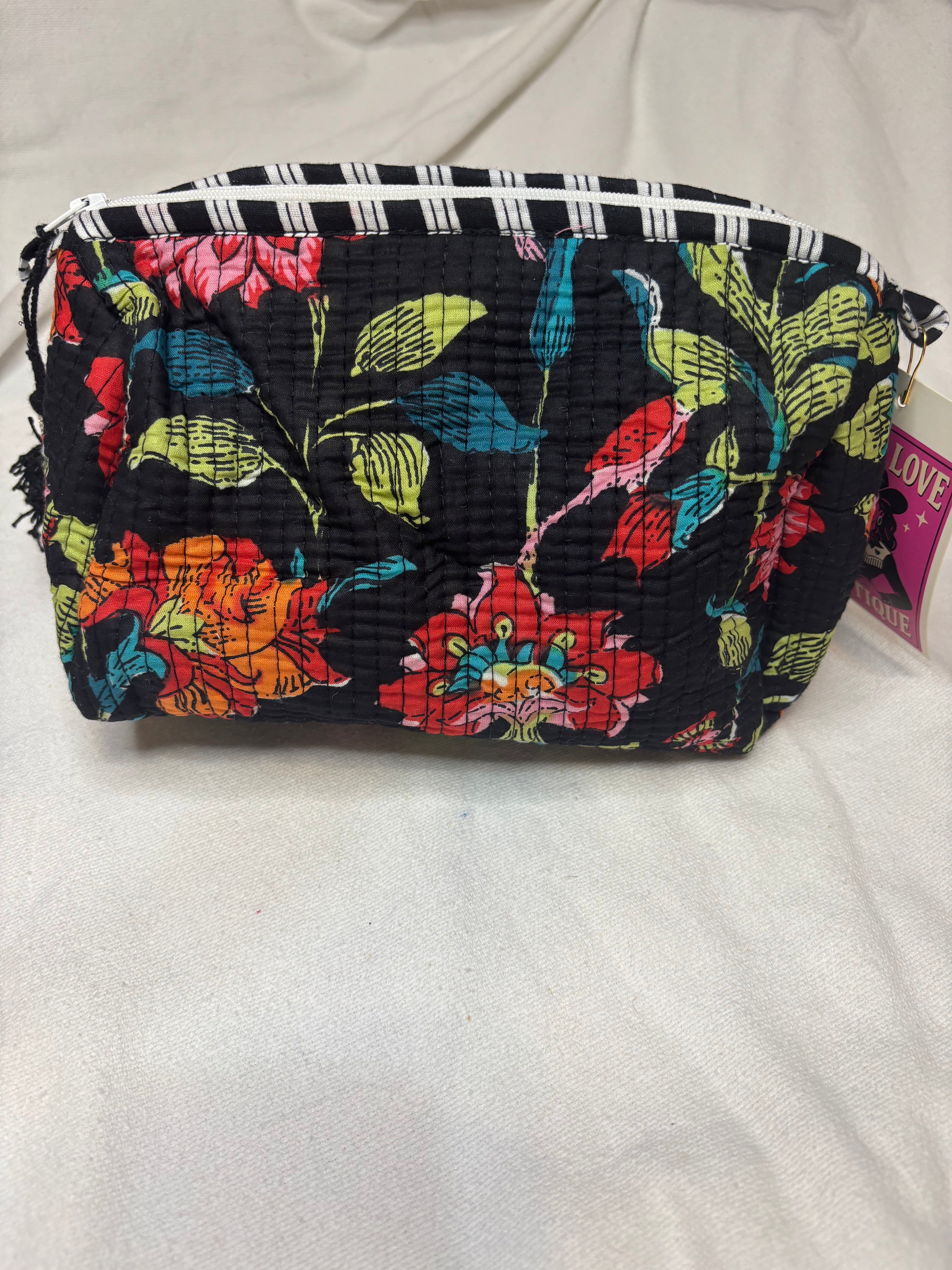 Medium Quilted Toiletry Bag